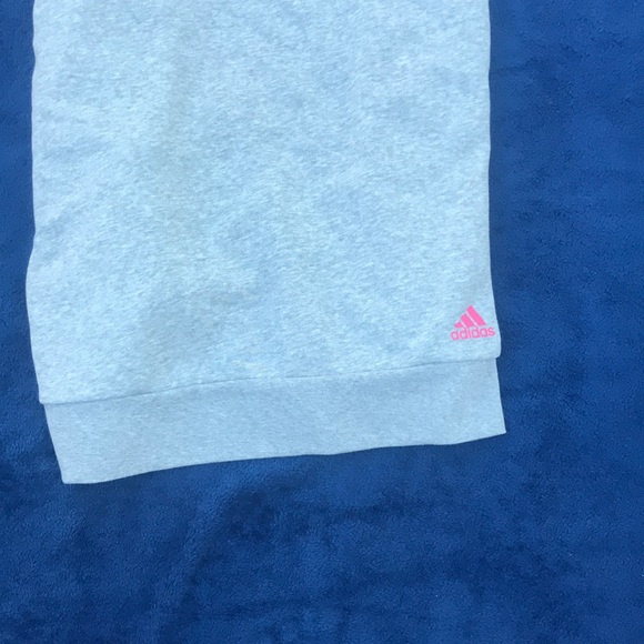 Woman’s Adidas sweatshirt - Picture 2 of 3